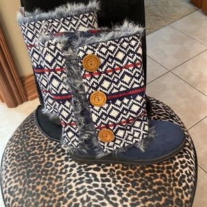 Brand new Muk Luks navy blue faux suede boots, multiple ways to wear!!!
